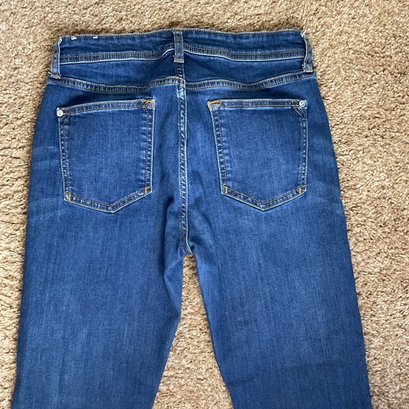 Pilcro Indigo Slim Boyfriend Jeans Size 29 97% Cotton 5 Pocket Zipper - Picture 4 of 6